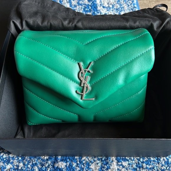 ❌SOLD❌ NEW Saint Laurent Toy Loulou Bag in Green Field - Picture 2 of 14